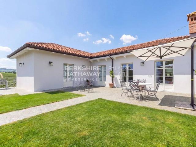 Villa Indipendente in vendita a Mango, Cuneo