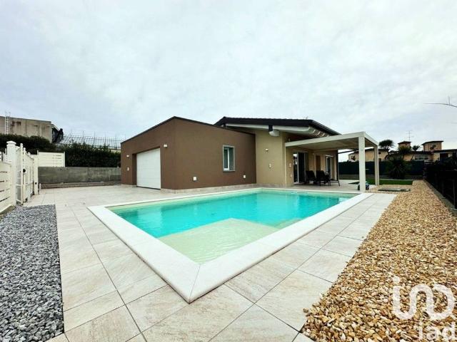 Villa Indipendente in vendita a Panizze, Lonato