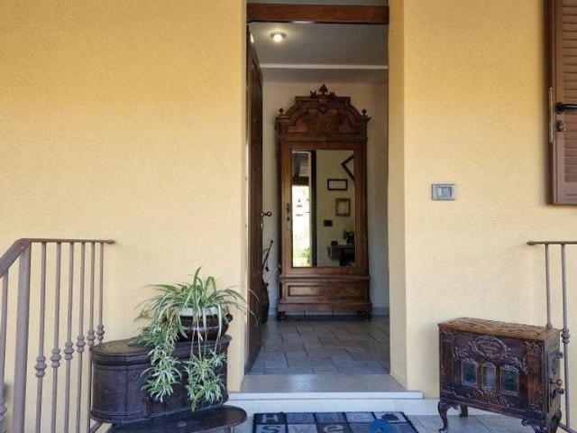 Villa Indipendente in vendita a Villanova D'albenga, Liguria