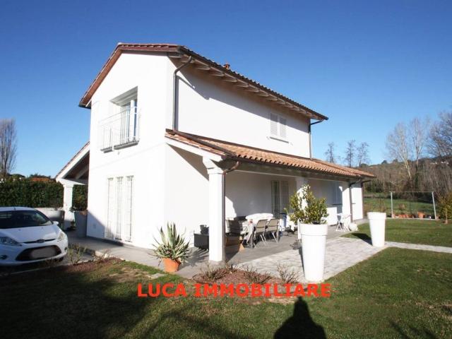 Villa Indipendente in vendita a Borgo A Buggiano, Santa Maria