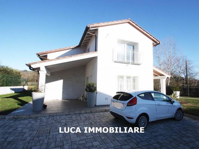 Villa Indipendente in vendita a Santa Maria, Buggiano