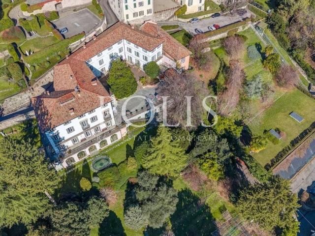 Villa Indipendente in vendita a San Giuliano, Como
