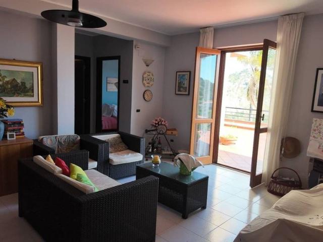 Villa Indipendente in vendita a Cefalù, Sicilia