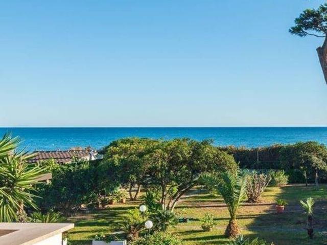 Villa Indipendente in vendita a Lido di Ulisse, Terracina