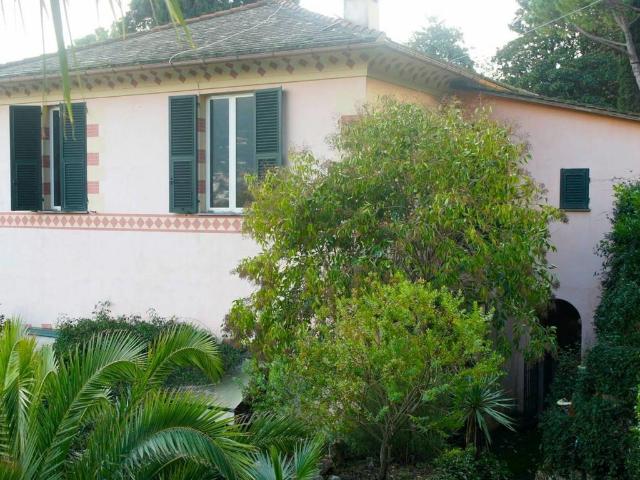 Villa Indipendente in vendita a San Michele di Pagana, Rapallo