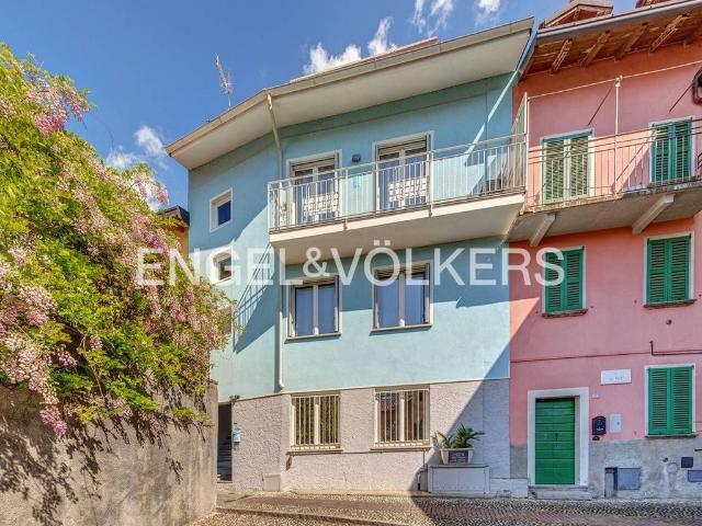 Villa Indipendente in vendita a Lierna, Lombardia