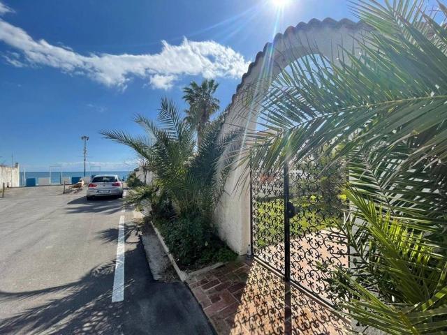 Villa Indipendente in vendita a Lido di Enea, Terracina