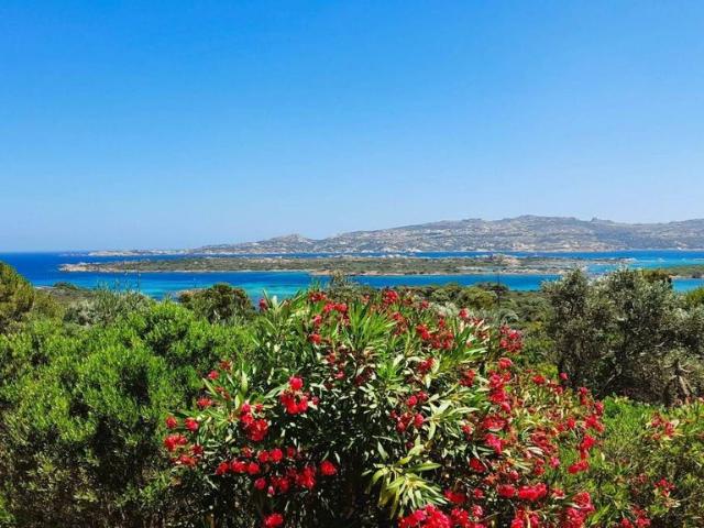 Villa Indipendente in vendita a Barabò, Villaggio Piras