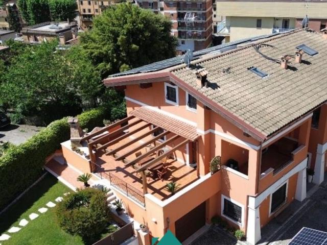 Villa Indipendente in vendita a Roma Capitale, Lazio
