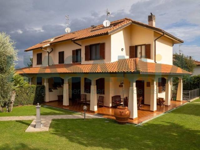 Villa Indipendente in vendita a Monte Argentario, Toscana