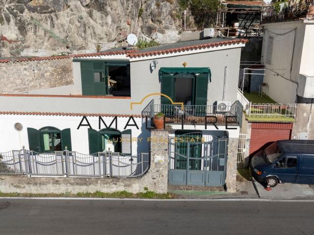 Villa Indipendente in vendita a Conca Dei Marini, Campania
