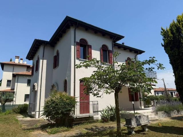 Villa Indipendente in vendita a Mira, Veneto