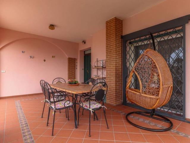 Villa Indipendente in vendita a Medicina, Reggio Emilia