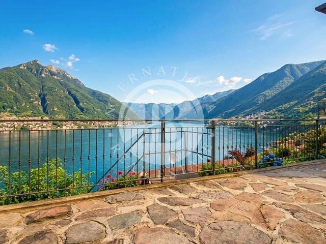 Villa Indipendente in vendita a Faggeto Lario, Lombardia