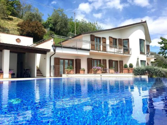 Villa Indipendente in vendita a Marliana, Toscana