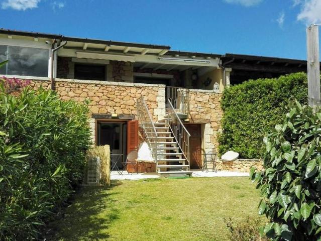 Villa Indipendente in vendita a San Pantaleo, Sardigna/Sardegna