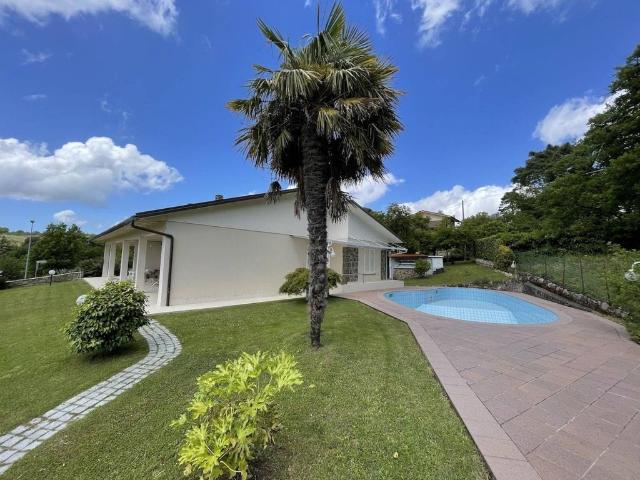 Villa Indipendente in vendita a Lamporecchio, Toscana