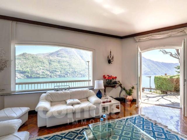 Villa Indipendente in vendita a Moltrasio, Lombardia