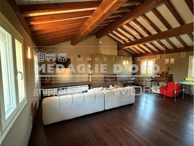 Villa Indipendente in vendita a San Faustino-Madonnina-Quattroville, Modena