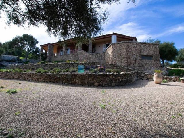 Villa Indipendente in vendita a Alzachèna/Arzachena, Arzachena
