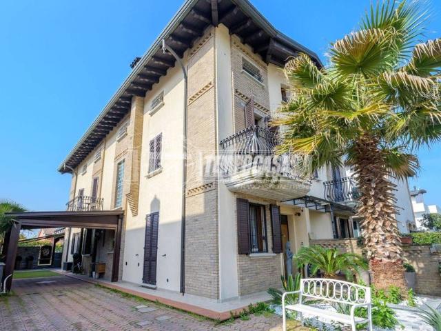 Villa Indipendente in vendita a Unione Reno Galliera, San Pietro In Casale