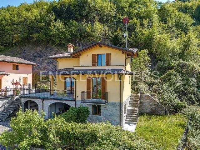 Villa Indipendente in vendita a Menaggio, Lombardia