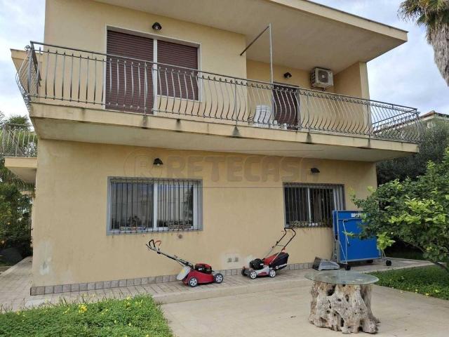 Villa Indipendente in vendita a Villaggio Elios, Siracusa