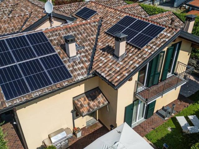 Villa Indipendente in vendita a Bregazzana, Varese