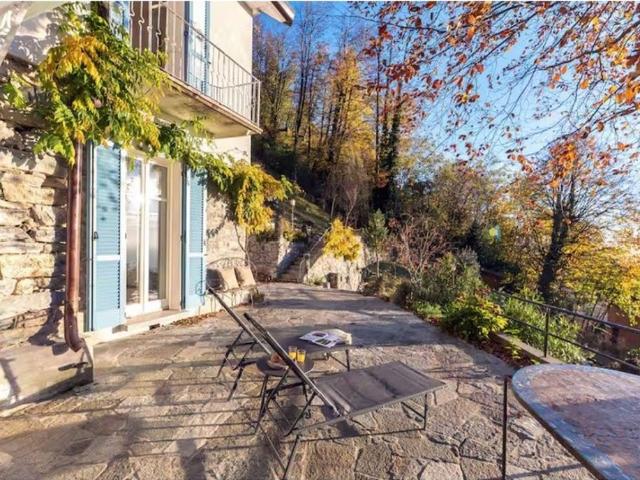 Villa Indipendente in vendita a San Maurizio, Brunate