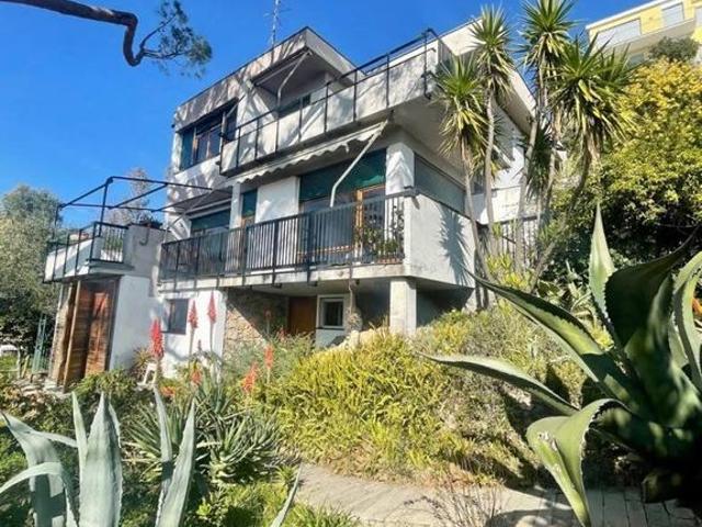 Villa Indipendente in vendita a Sestri Levante, Liguria