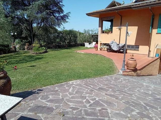 Villa Indipendente in vendita a Massarosa, Toscana