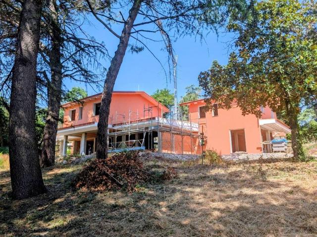 Villa Indipendente in vendita a Nuovo Circondario Imolese, Castel San Pietro Terme