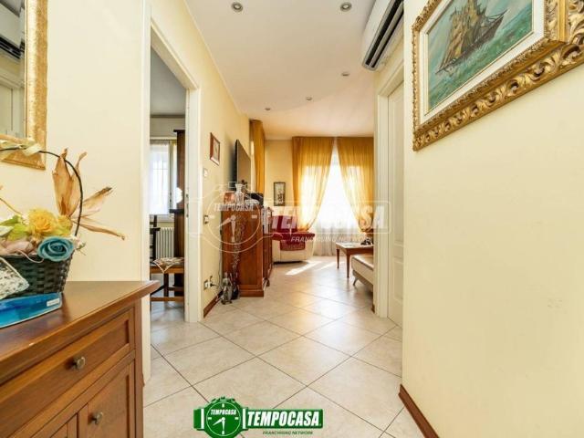 Villa Indipendente in vendita a Cambiago, Lombardia