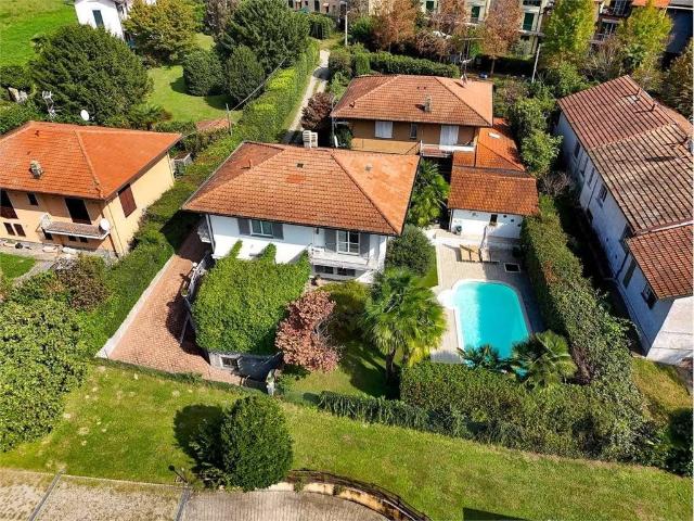 Villa Indipendente in vendita a Sant'Anna, Sesto Calende