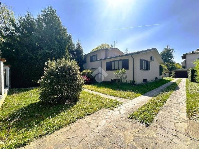 Villa Indipendente in vendita a San Maurizio, Vimercate