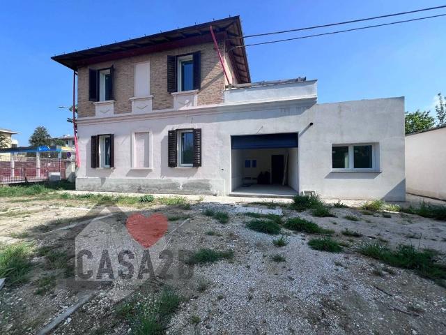 Villa Indipendente in vendita a Unione di Comuni della Romagna Forlivese, Quattro