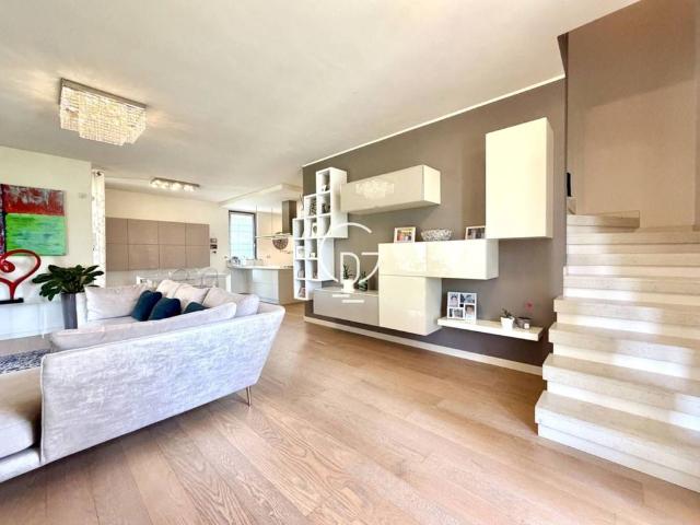 Villa Indipendente in vendita a Varone, Desenzano Del Garda