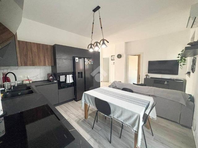 Villa Indipendente in vendita a Lissone, Lombardia