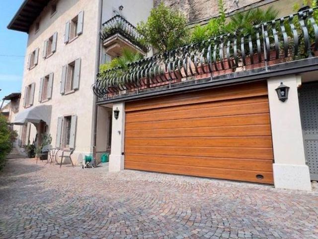 Villa Indipendente in vendita a Territorio Val d'Adige, Trento