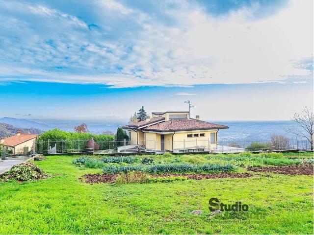 Villa Indipendente in vendita a Colle Brianza, Lombardia