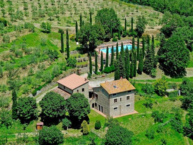 Villa Indipendente in vendita a Montevarchi, Toscana