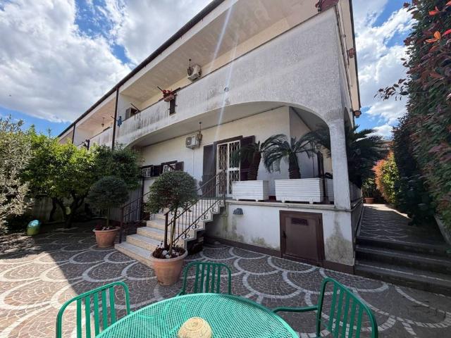 Villa Indipendente in vendita a Mugnano Di Napoli, Campania