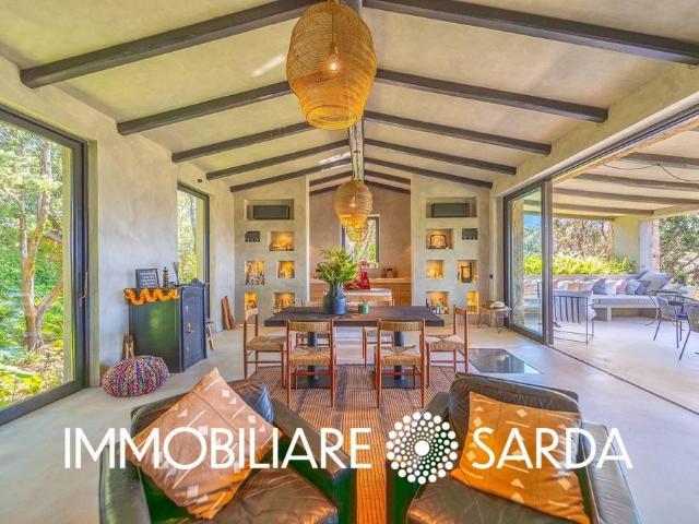 Villa Indipendente in vendita a San Pantaleo, Sassari