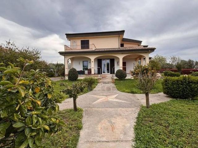 Villa Indipendente in vendita a Calabria, Vibo Valentia