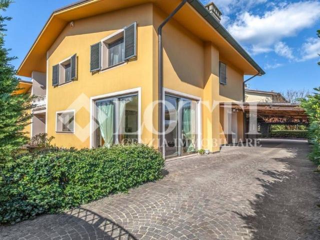 Villa Indipendente in vendita a Oltrarno, Calcinaia