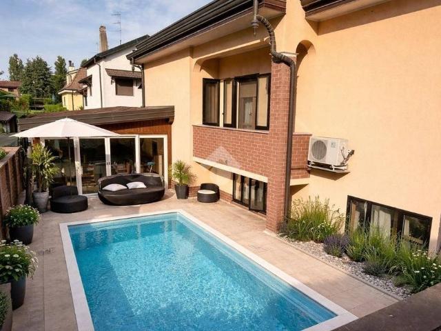 Villa Indipendente in vendita a Assago, Lombardia