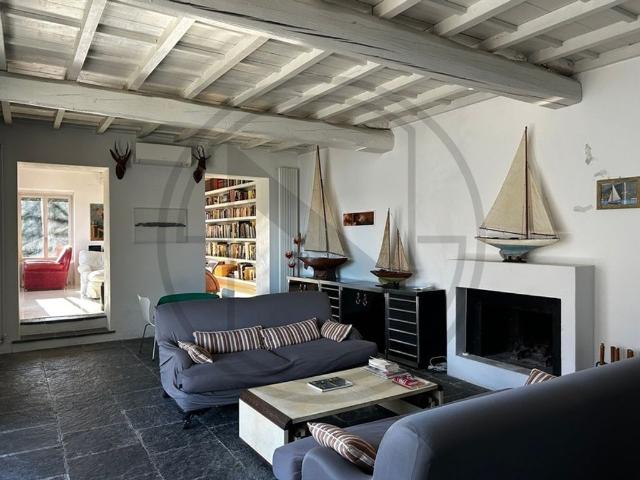 Villa Indipendente in vendita a Brienno, Lombardia