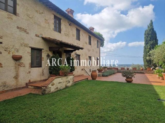 Villa Indipendente in vendita a Capriglia, Pietrasanta