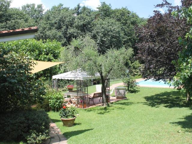 Villa Indipendente in vendita a Sarzana, Liguria