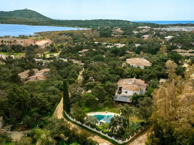 Villa Indipendente in vendita a Villasimius, Sardigna/Sardegna